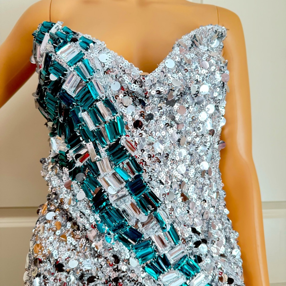 New Akira LET ME REMIND YOU RHINESTONE MINI DRESS - Picture 13 of 14